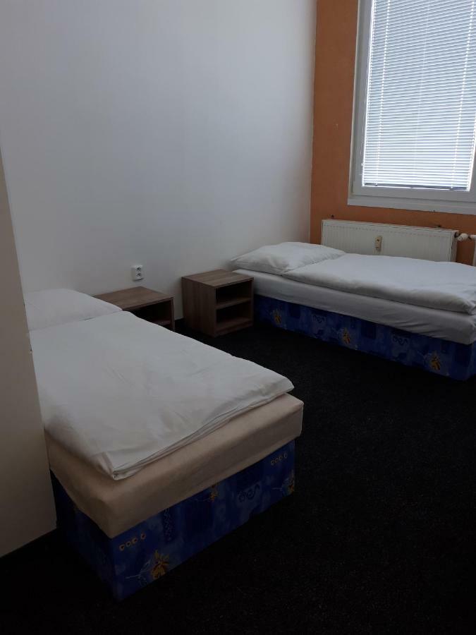 Pension Kord Most Exteriör bild